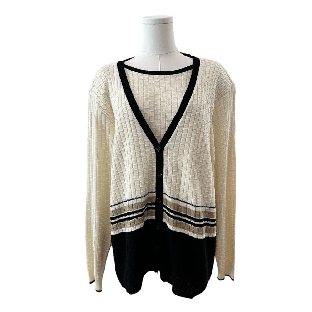 Vintage Women's 1X Plus Ivory Black Grannycore Knit Striped Preppy Soft Sweater